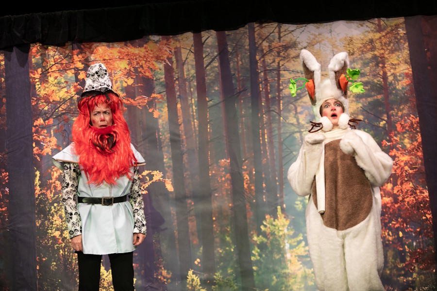 2024_Schneeweißchen.und.Rosenrot  (4).jpg